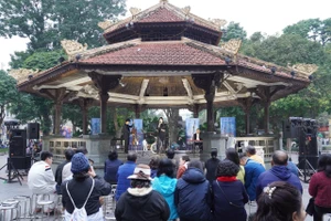 Chiều Chủ nhật mỗi tuần là thời điểm âm nhạc được vang lên từ Nhà Bát Giác.