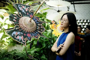 Lọng bướm mang thông điệp gửi gắm lời chúc trường thọ, phúc lộc và sinh sôi.