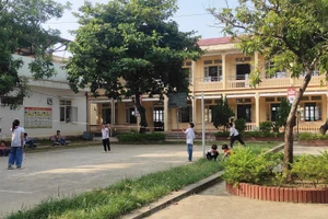 Giờ thể dục của học sinh Trường Tiểu học Hoằng Phong (Hoằng Hóa, Thanh Hóa).