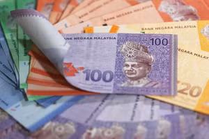 Sinh viên quốc tế đối mặt rủi ro từ đổi tiền trực tuyến.