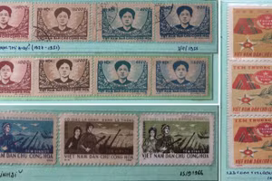 Ba bộ tem quý và giá trị mà anh Nam phải mất nhiều năm mới sưu tầm được.