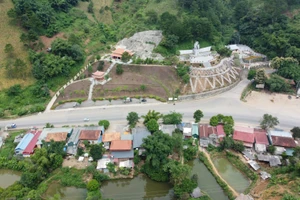 Toàn cảnh Khu di tích Ngã 3 Cò Nòi (xã Cò Nòi, huyện Mai Sơn).