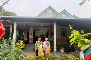 Đến tận tuổi xế chiều, nơi ở bình yên và vững chãi nhất của cha mẹ mới thật sự chỉn chu, một tổ ấm do tình yêu chung của chúng tôi cùng vun đắp. Ảnh: NVCC.