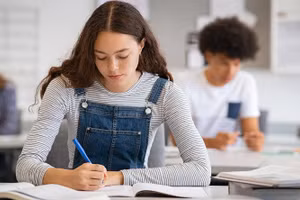 Nhiều học sinh Hà Lan chưa đạt chuẩn viết tối thiểu.