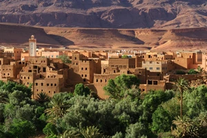 Thị trấn ốc đảo Skoura xanh xinh lung linh giữa khu vực khô hạn. Ảnh: Kayak.co.uk