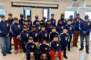 Học sinh Trường Rosalyn Yalow Charter tham dự giải cờ vua New York, Mỹ.