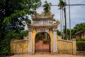 Nhà thờ Đặng Huy Trứ tại làng Thanh Lương, xã Hương Xuân (Hương Trà, Thừa Thiên Huế).