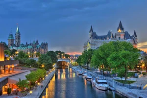 Thiếu hụt sinh viên quốc tế ảnh hưởng đến giáo dục và kinh tế Canada.