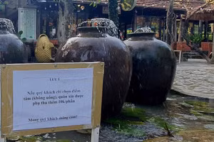 Đã ăn thì phải uống!