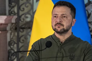 Tín nhiệm dành cho ông Volodymir Zelensky thấp hơn cả Cựu tướng lĩnh cấp cao Ukraine, ông Valery Zaluzhny.