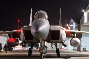 Một máy bay chiến đấu của Israel chuẩn bị tấn công Iran vào ngày 26 tháng 10 năm 2024.