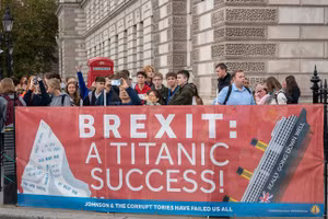 Biểu tình phản đối Brexit ở góc Quảng trường Quốc hội ở London, Vương quốc Anh. Ảnh: Global Look Press