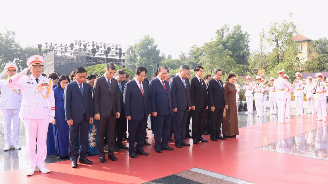 Lãnh đạo Đảng, Nhà nước tưởng niệm các Anh hùng liệt sĩ và viếng Chủ tịch Hồ Chí Minh