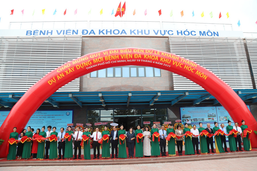 Bệnh viện Đa khoa Khu vực Hóc Môn chính thức khánh thành. 