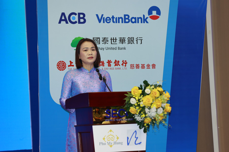 Bà Huỳnh Lê Như Trang - Phó Giám đốc Sở GD&ĐT TPHCM. l1a8202.jpg