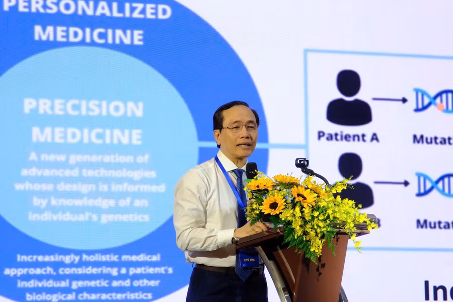 GS.TS.BS Trương Quang Bình, Chủ tịch Hội Tim mạch xơ vữa Việt Nam.