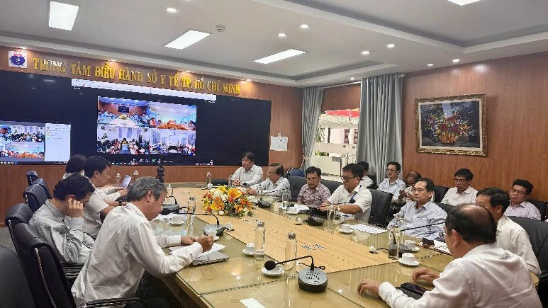 Ban Chỉ đạo phòng, chống dịch bệnh của ngành Y tế họp ngày 21/ 7. b1fb6e102d72a42cfd63-1.jpg