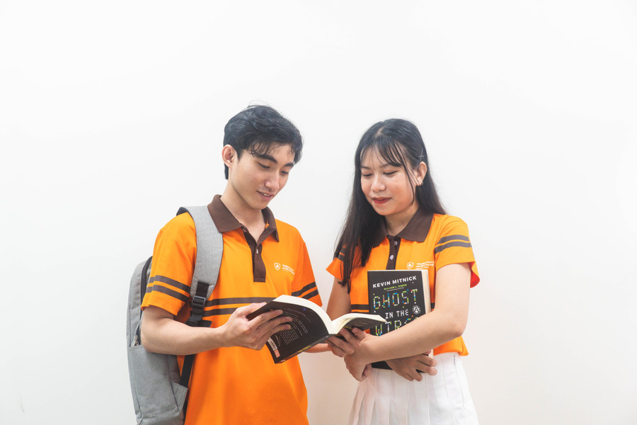 Sinh viên Trường CĐ iSPACE. dscf9423.jpg