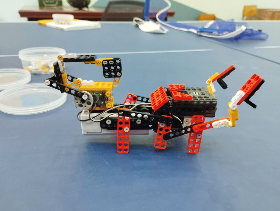 Người học STEM có thể áp dụng kiến thức để giải quyết các vấn đề thực tiễn trong cuộc sống. 