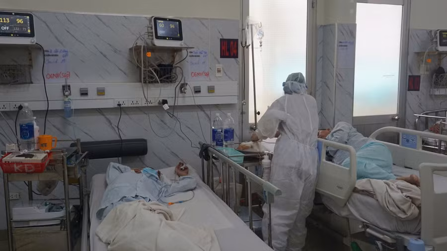 Bệnh nhân nhập viện điều trị bệnh Covid-19, năm 2021. 