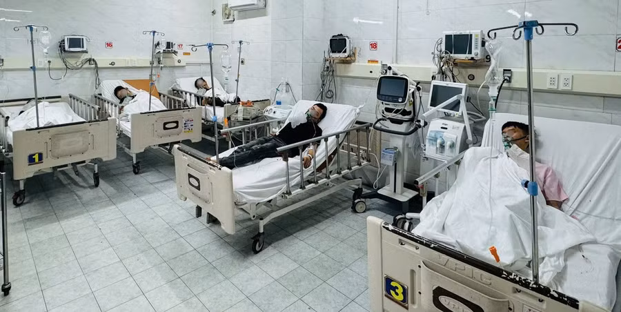 Các bệnh nhân đang điều trị tại Bệnh viện Nguyễn Tri Phương. (Ảnh: BVCC)