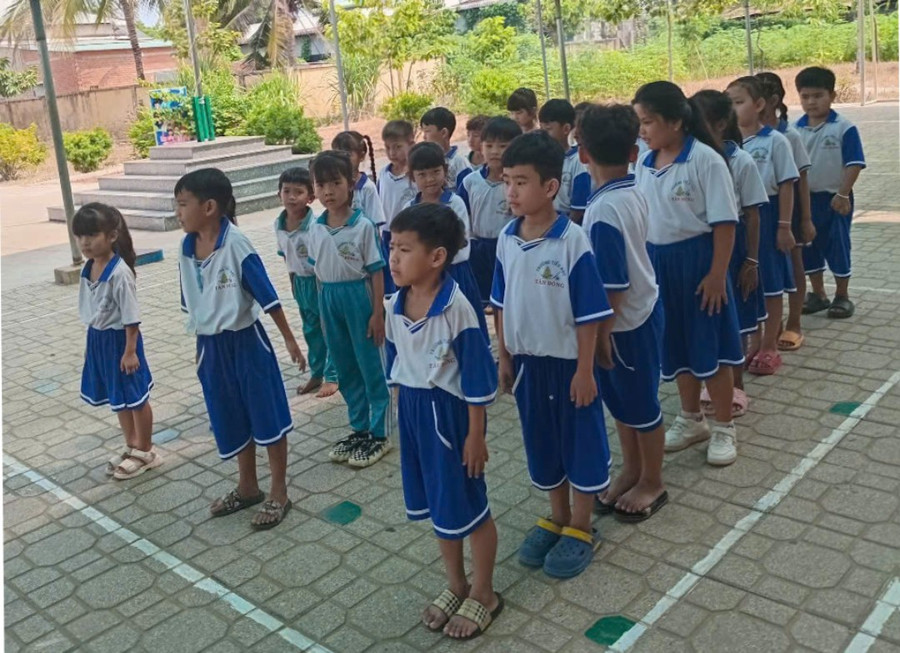 Học sinh Trường Tiểu học Tân Đông. 657272625e7ad5248c6b-1-1.jpg