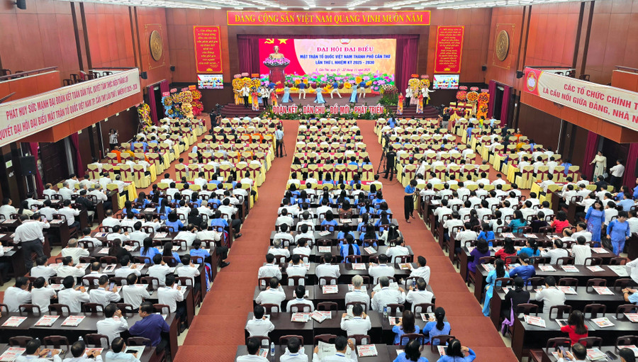 Toàn cảnh Đại hội đại biểu MTTQ Việt Nam TP Cần Thơ lần thứ I, nhiệm kỳ 2025 - 2030.