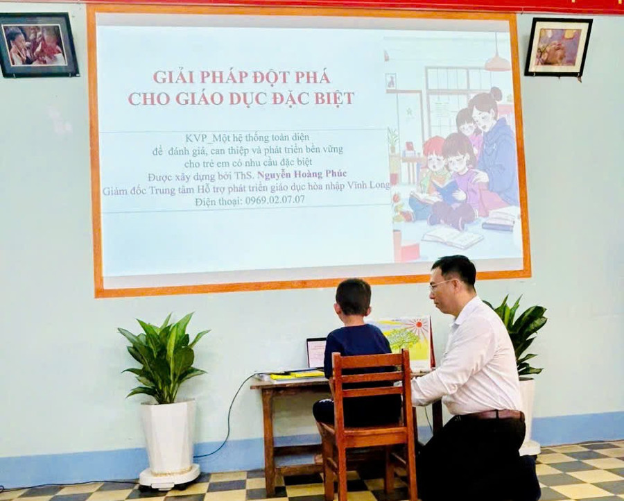 Hệ thống KVP giúp gia đình được đồng hành xuyên suốt, tạo nên môi trường can thiệp liên tục cho trẻ bị rối loạn. z7051692391177-d46d6d60f95d00e28f7dd541cc39a9d0.jpg