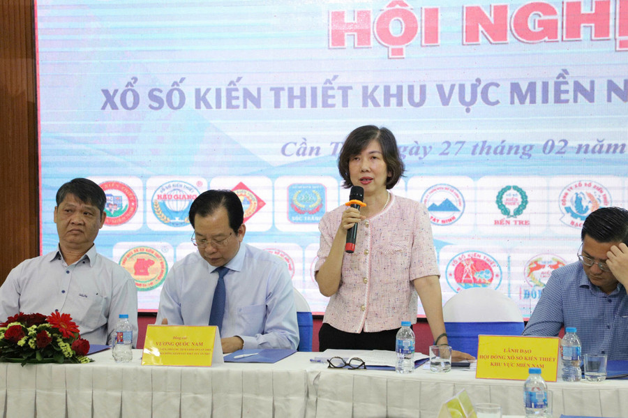 Bà Đỗ Thúy Minh, Trưởng phòng Quản lý xổ số và trò chơi có thưởng cho biết các công ty xổ số sẽ có thời gian chuẩn bị, ổn định hoạt động trước khi sáp nhập.