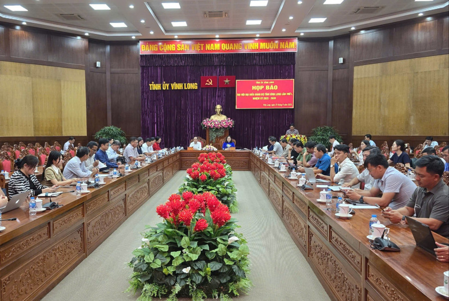 Nhiều thông tin về Đại hội Đảng bộ tỉnh Vĩnh Long lần thứ I, nhiệm kỳ 2025 - 2030 được cung cấp trong buổi họp báo. z7049283602793-654f5d84fc4ad06f5bce8659c13054bb-1889.jpg
