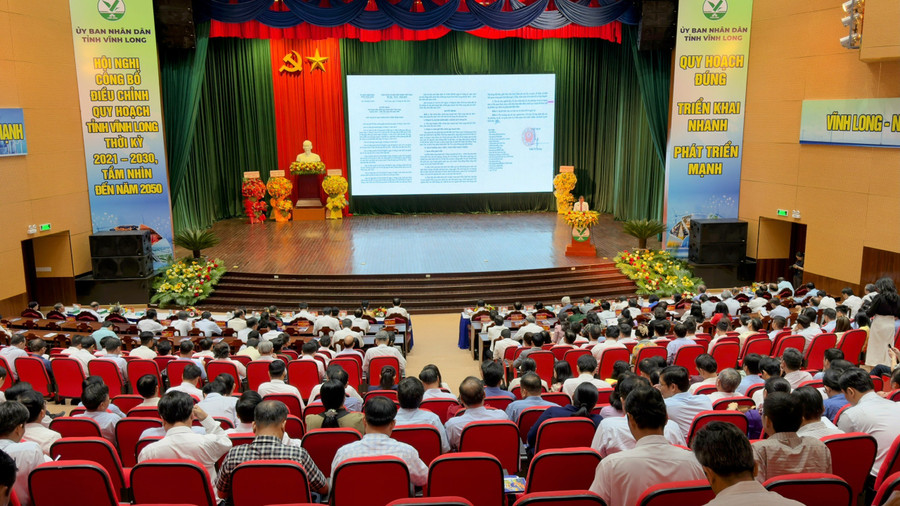 Hội nghị công bố điều chỉnh Quy hoạch tỉnh thời kỳ 2021 - 2030, tầm nhìn đến năm 2050.