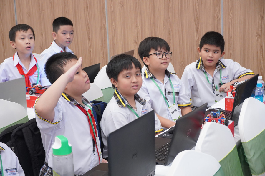 Không dừng lại ở một cuộc thi, đây còn là một sân chơi rất bổ ích giúp thí sinh phát huy tài năng, đam mê. tqp08389.jpg