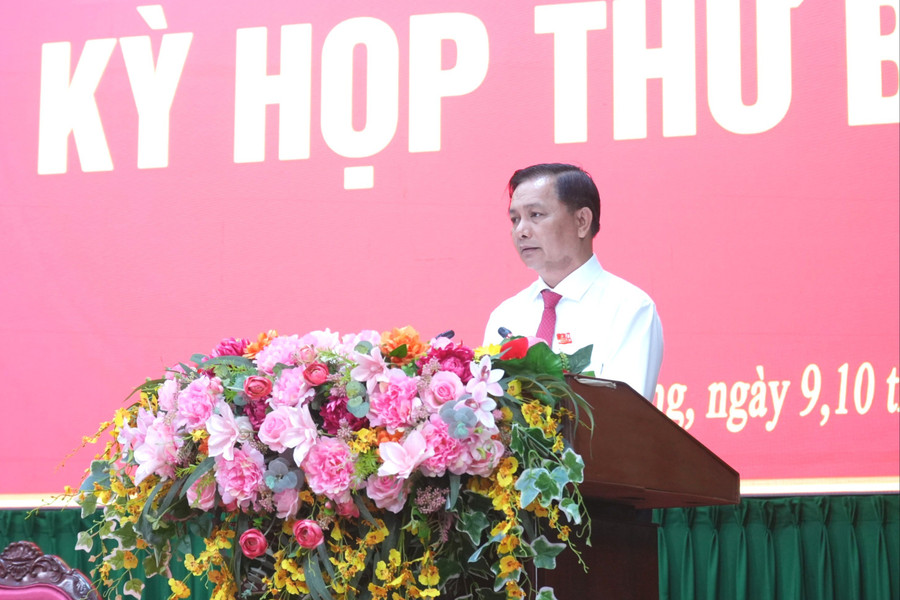 Bí thư Tỉnh ủy Vĩnh Long Trần Văn Lâu phát biểu chỉ đạo tại kỳ họp.