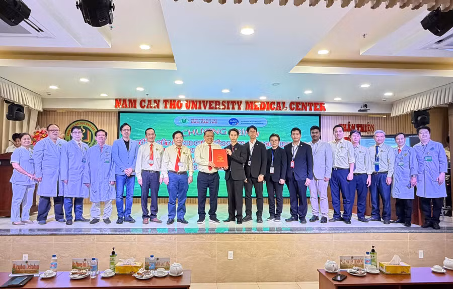 Bệnh viện ĐH Nam Cần Thơ là đơn vị y tế đầu tiên của ĐBSCL nhận chứng nhận AACI.