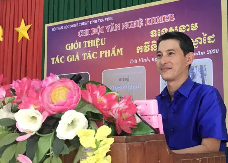 Tiến sĩ Tăng Văn Thòn, giảng viên Trường Ngôn ngữ - Văn hóa - Nghệ thuật Khmer Nam bộ và Nhân văn (thuộc Trường ĐH Trà Vinh).