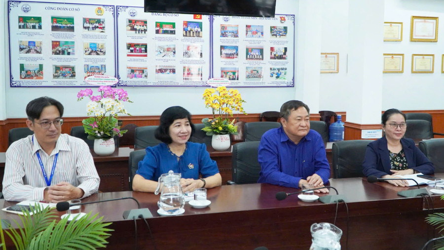 Lãnh đạo Trường ĐH Kỹ thuật - Công nghệ Cần Thơ làm việc với đoàn công tác của Báo GD&TĐ z7315189622633-74f07666ea673b94d4d61e1632768111.jpg