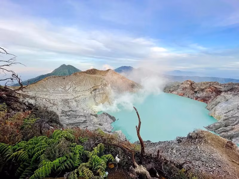 ve-dep-sieu-thuc-cua-kawah-ijen-03-1718584085.jpg