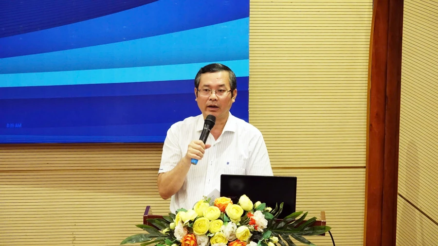 Thứ trưởng Bộ GD&ĐT Nguyễn Văn Phúc chủ trì Hội thảo lấy ý kiến xây dựng Nghị định sửa đổi, bổ sung một số điều của Nghị định số 04/2021/NĐ-CP và Nghị định số 127/2021/NĐ-CP.