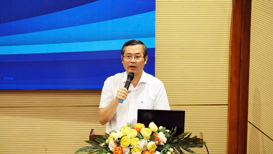 Thứ trưởng Bộ GD&ĐT Nguyễn Văn Phúc chủ trì Hội thảo lấy ý kiến xây dựng Nghị định sửa đổi, bổ sung một số điều của Nghị định số 04/2021/NĐ-CP và Nghị định số 127/2021/NĐ-CP.