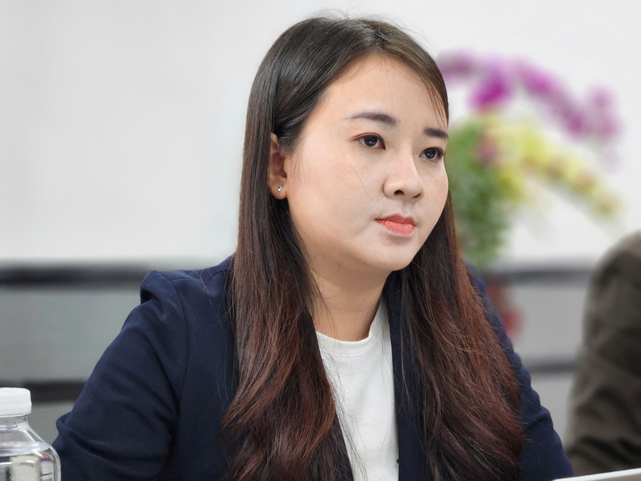 ماجستير العلوم ترانثي نهو كوينه. chi-quynh.jpg