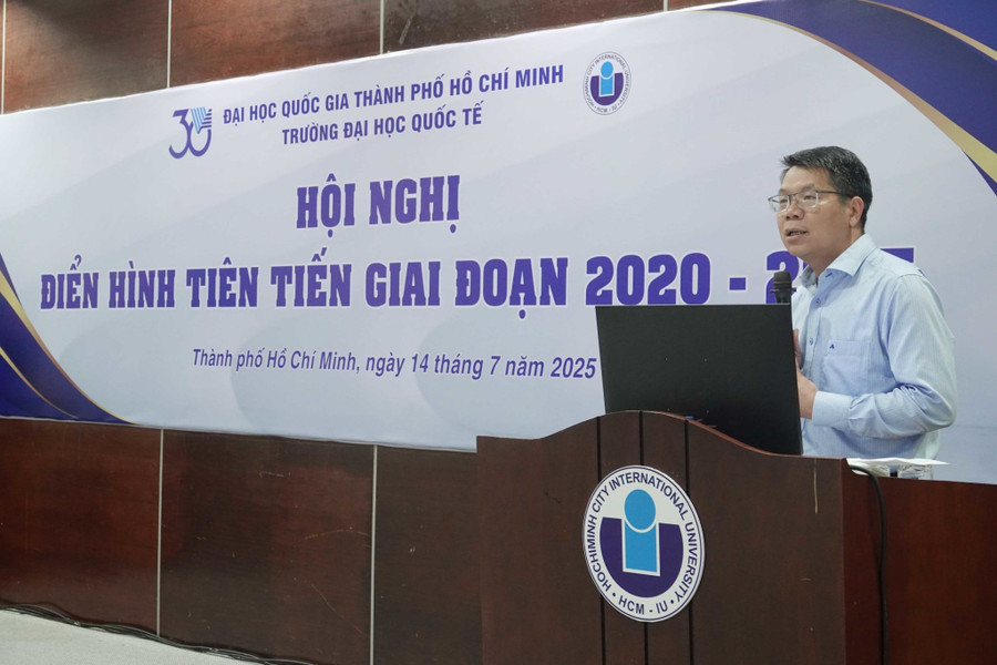 PGS.TS. Lê Văn Thăng, Hiệu trưởng Trường Đại học Quốc tế phát động phong trào thi đua giai đoạn 2025 – 2030. Ảnh: IU pgs-ts-le-van-thang.jpg