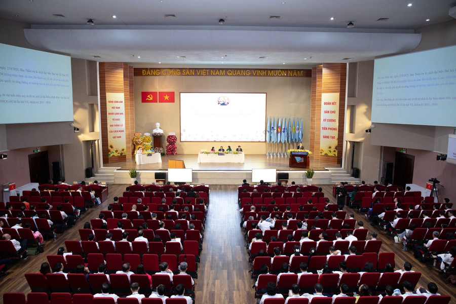 The 7th Congress of the Party Committee of Ho Chi Minh City National University, term 2025-2030. Photo: VNU-HCM dai-hoi-2.jpg