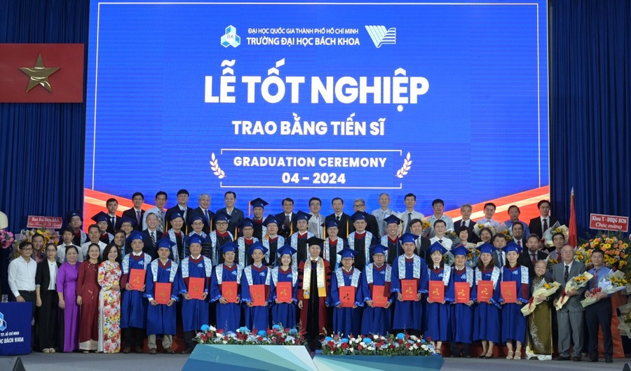 Lễ Tốt nghiệp và trao bằng tiến sĩ của Trường Đại học Bách khoa (Đại học Quốc gia TPHCM). Ảnh: VNUHCM