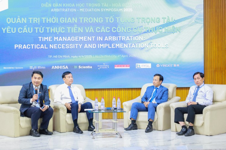 Hội thảo "Quản trị thời gian trong tố trọng trọng tài: Yêu cầu từ thực tiễn và các công cụ thực hiện". Ảnh: ULAW