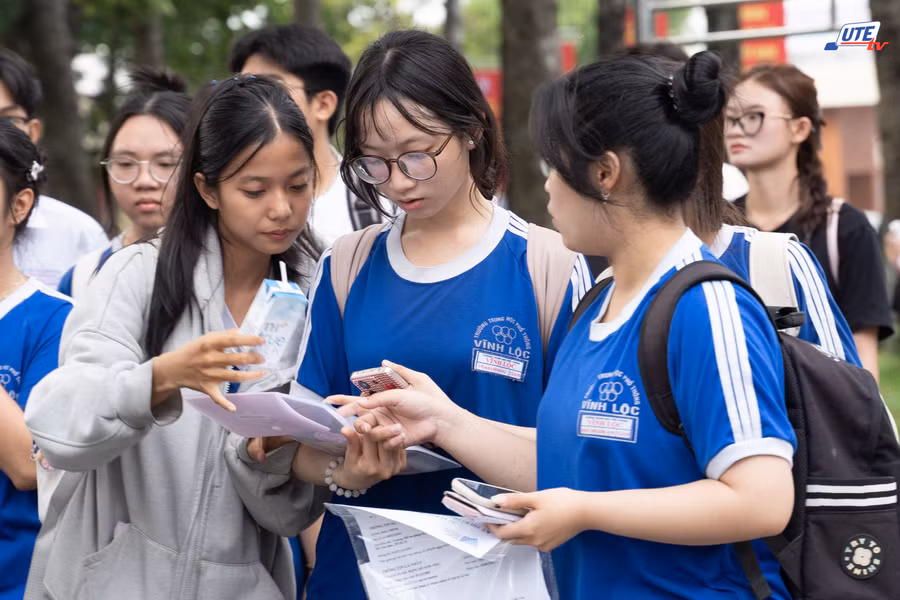 Thí sinh dự kỳ thi đánh giá năng lực do Đại học Quốc gia TPHCM tổ chức năm 2025. Ảnh: UTE