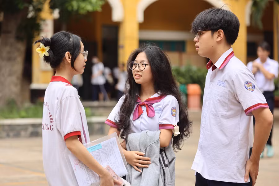 Thí sinh TPHCM dự kỳ thi tốt nghiệp THPT năm 2024. (Ảnh: Thái Khang).