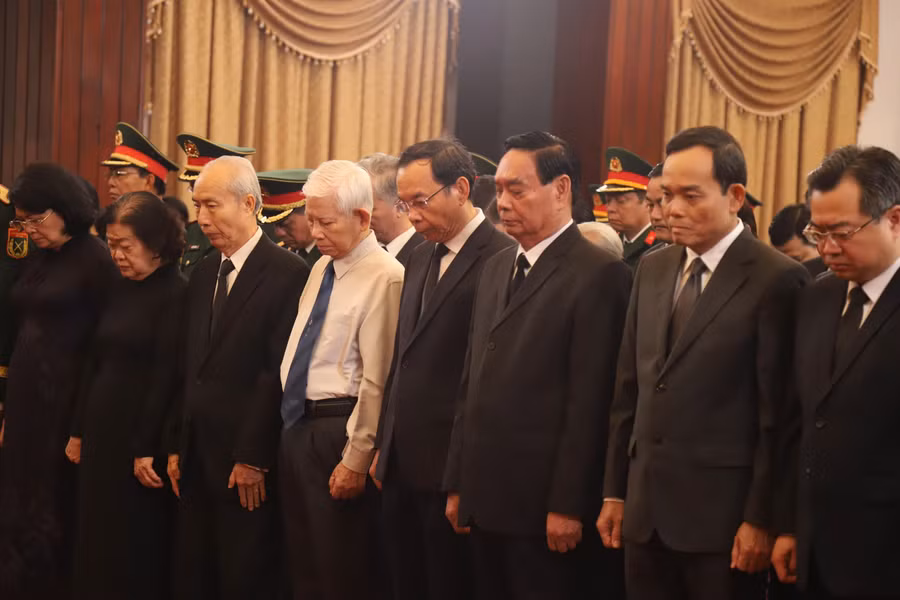 Lễ truy điệu nguyên Chủ tịch nước Trần Đức Lương tại Hội trường Thống Nhất (TPHCM). (Ảnh: Lâm Ngọc).