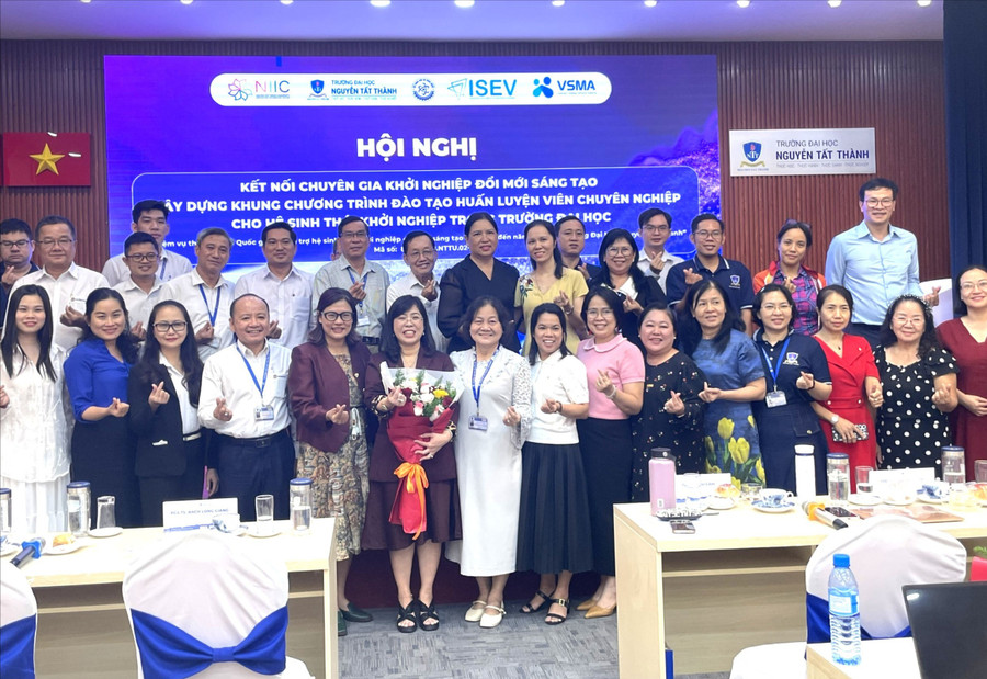 Các học viên tham gia khóa đào tạo tại Trường Đại học Nguyễn Tất Thành. Ảnh: Hà An. khai-giang-tot-nttu-2.jpg