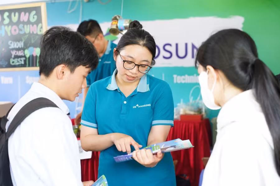 Ngày hội việc làm Bách khoa 2025 (Bach Khoa Career Fair), ngày 4/10. Ảnh: HCMUT