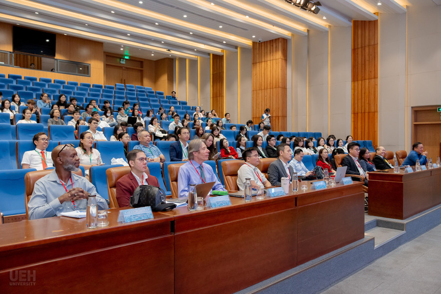 Hội thảo thu hút gần 150 chuyên gia. zan-2309.jpg